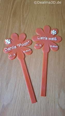 Auf dem Foto sehen Sie die Version 3 der Pflanzen-, Blumenstecker von Dealma3D.
