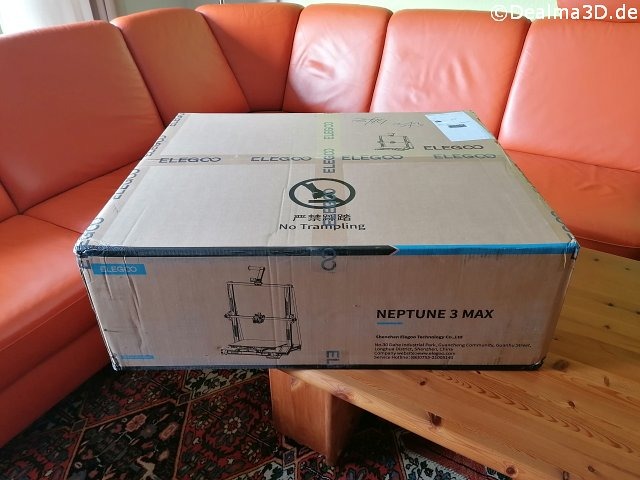 3D-Drucker Elegoo Neptune 3 Max im Karton verpackt