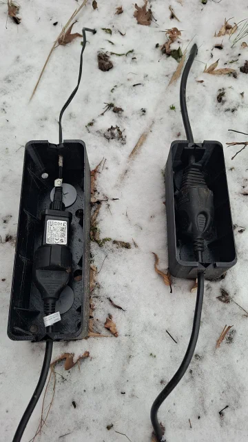 Kabelbox / Steckerbox aus dem 3D-Drucker, in kurzer und langer Ausführung, ohne Deckel. Innenansicht