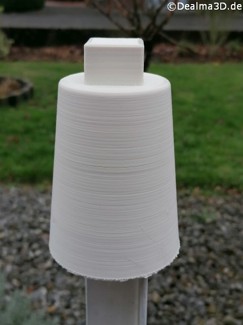 Trotz Veränderung der Druckparameter, feine Risse durchziehen den Adapter