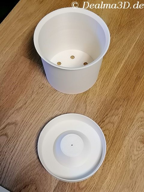 Outdoor Blumentopf mit Untersetzer für das 3D-Duckprojekt Outdoor Blumenkasten